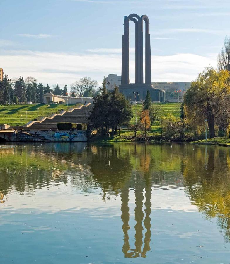 Toporasi Bucureşti